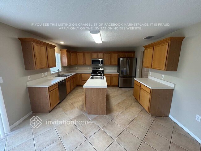 Building Photo - 6012 Sunset Vista Dr