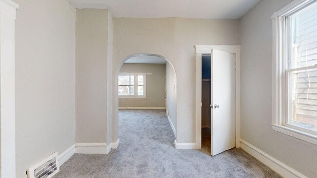 Building Photo - 3523 Walton Ave