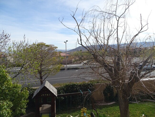 Building Photo - West Summerlin 5 Bedroom, Bed & Full Bath 1st Floor, Beauty