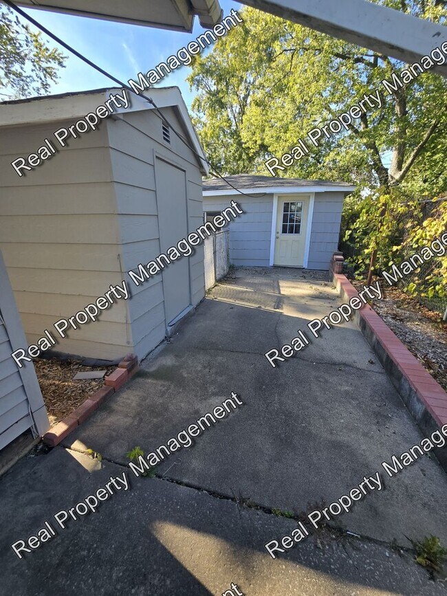 Building Photo - 6312 New Hampshire Ave