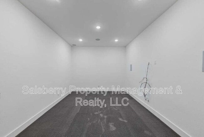 Building Photo - 1790 Coopers Hawk Dr