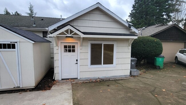 Building Photo - New Construction 1 bedroom + sleeping loft...