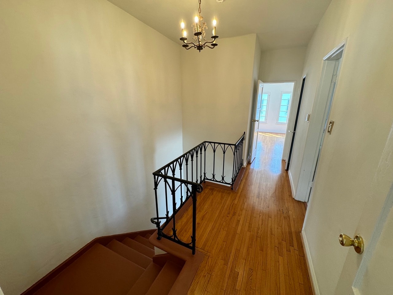 Building Photo - 422 S Detroit St