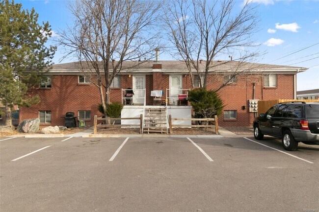 Building Photo - 2 Bedroom 1 Bathroom Westminster Condo