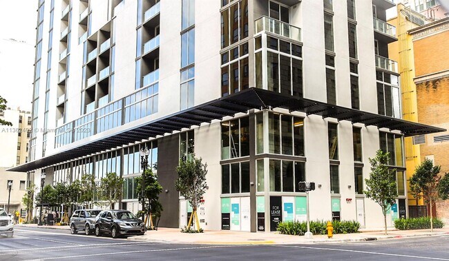 Building - 151 SE 1st St