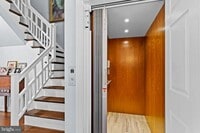 Building Photo - 543 Bridgeview Dr