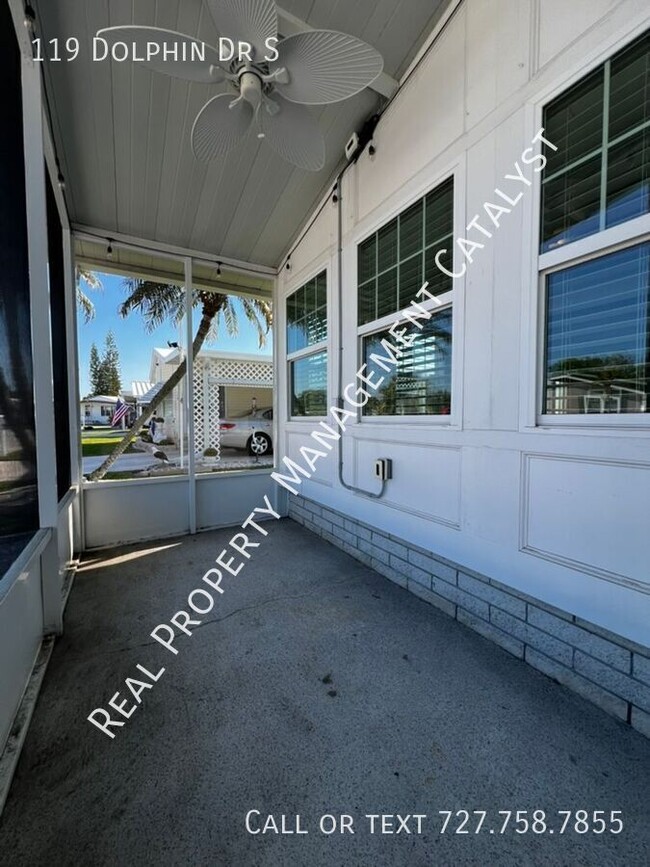 Building Photo - 119 Dolphin Dr S