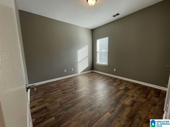 Building Photo - 5237 Cottage Cir