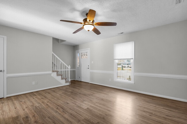 Building Photo - 2803 Currituck Ct