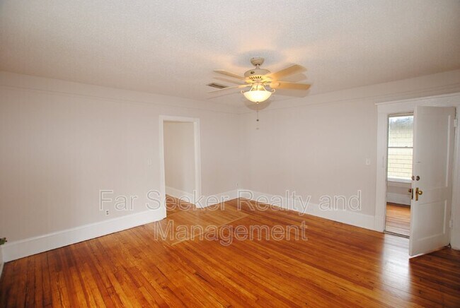 Building Photo - 1525 Osceola St