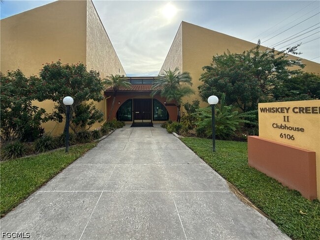 Building Photo - 6136 Whiskey Creek Dr