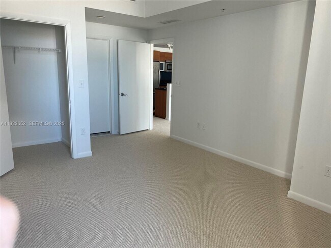 Building Photo - 253 NE 2nd St