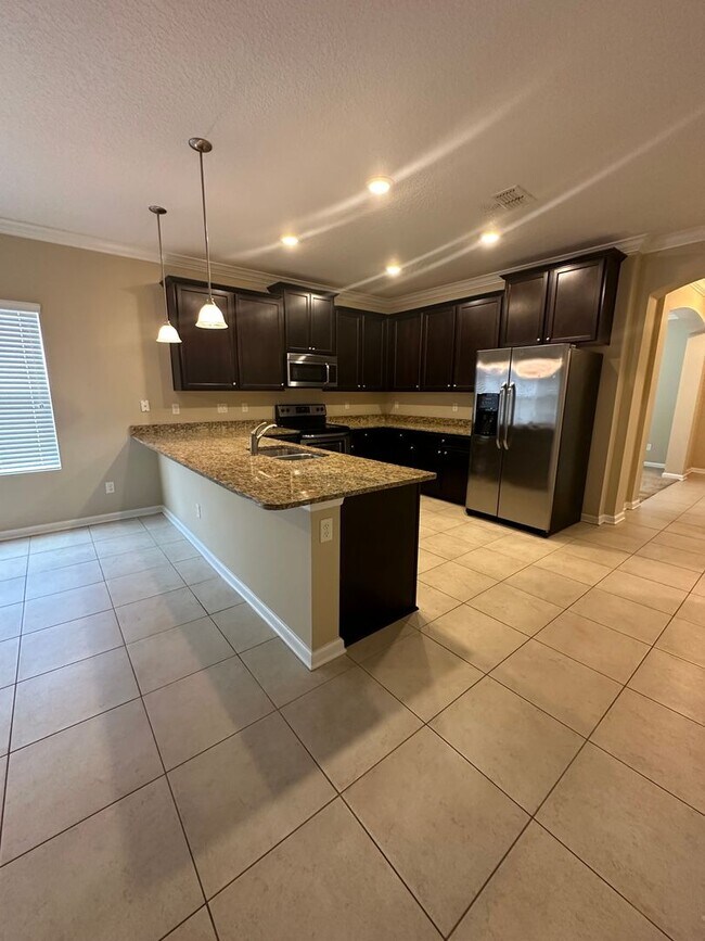 Building Photo - Oceanway Beauty, WOW Amenities, 4 Bedroom ...