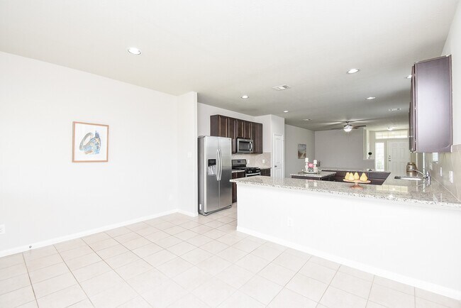 Building Photo - 24914 Alberti Sonata Dr