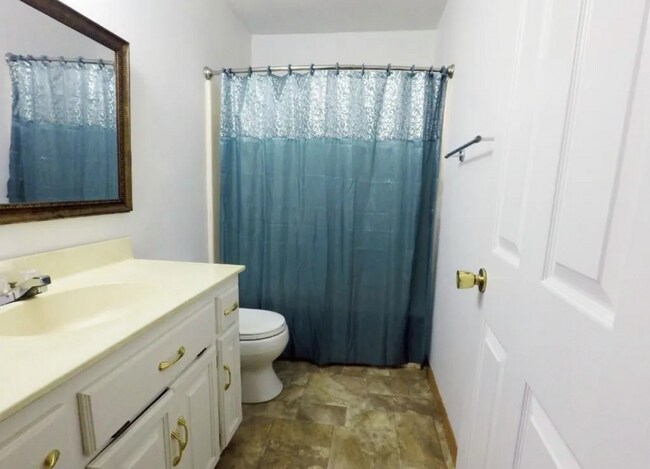 Building Photo - 3526 N Newton Ave