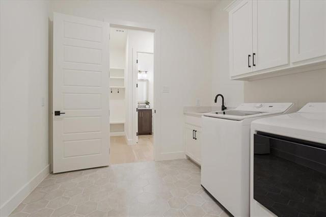 Building Photo - 4800 Muleshoe Ln