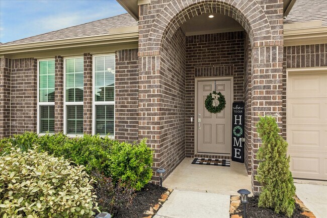 Building Photo - 23601 Zinfandel Dr