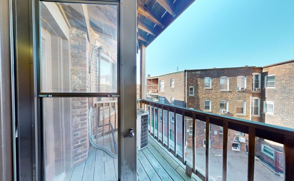 Building Photo - 1157 Commonwealth Ave