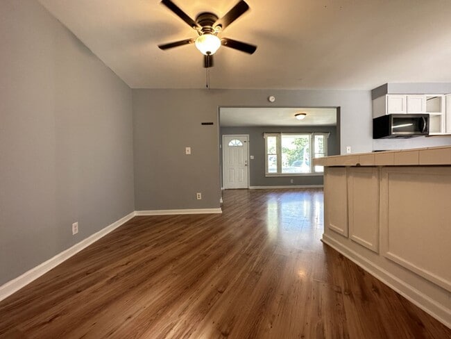Building Photo - 496 Louisiana Ave. Clarksville, TN 37042
