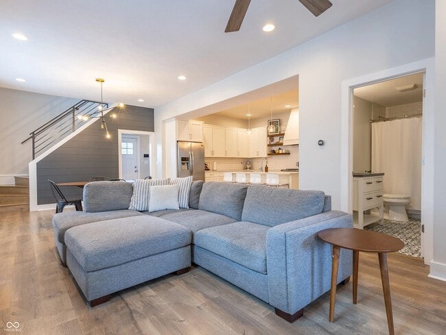 Building Photo - 715 Cottage Ave