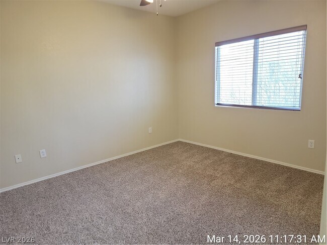 Building Photo - 1050 E Cactus Ave