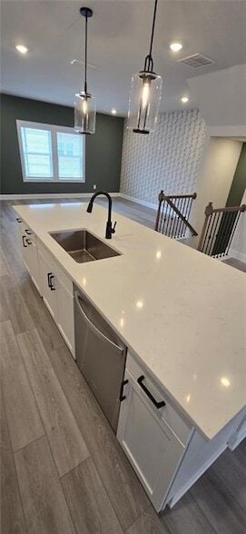 Building Photo - 400 Elise Wy