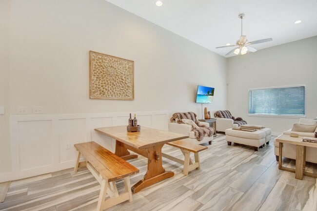 Building Photo - 5378 A1A S