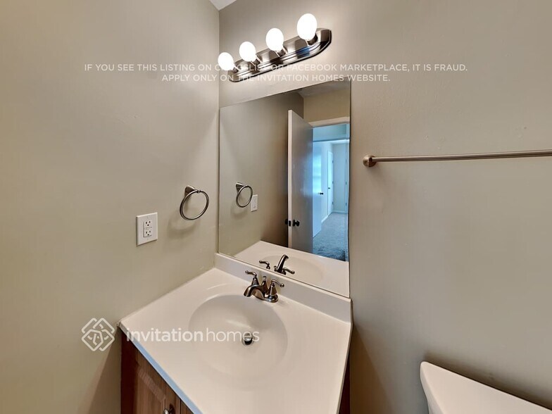 Building Photo - 180 Birch Rill Dr