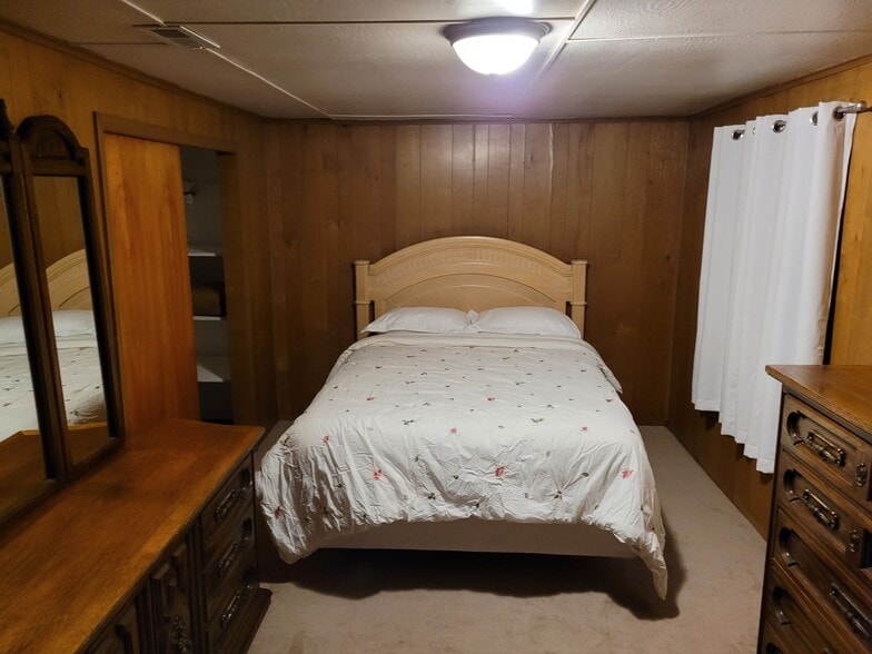 Building Photo - 11727 Harrisburg Rd