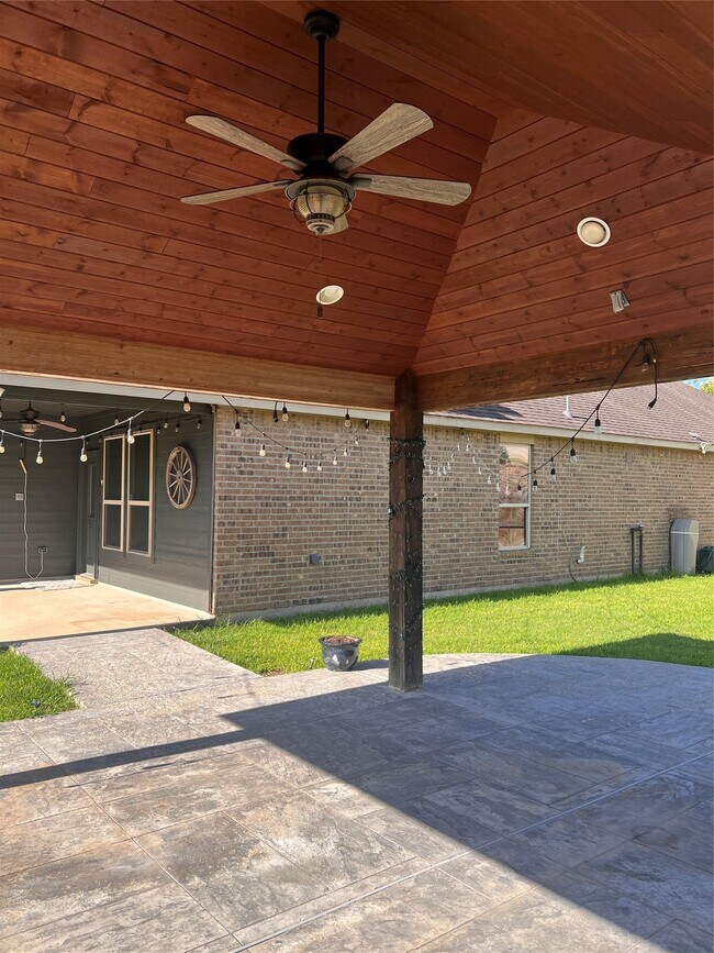 Building Photo - 6018 Le Moyne Pass Ln
