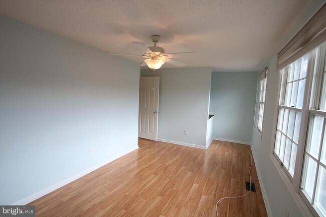 Building Photo - 11021 Outpost Dr