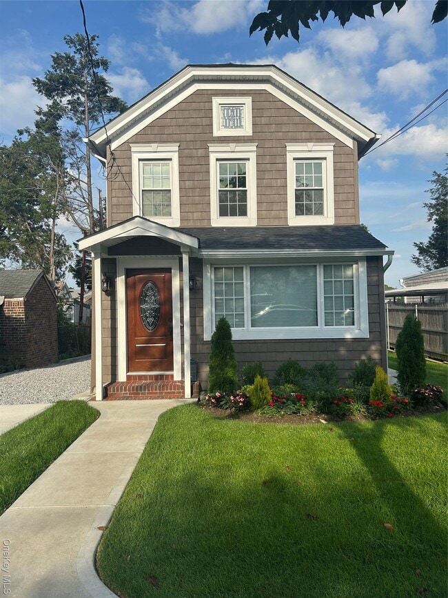 Primary Photo - 14-11 147th St