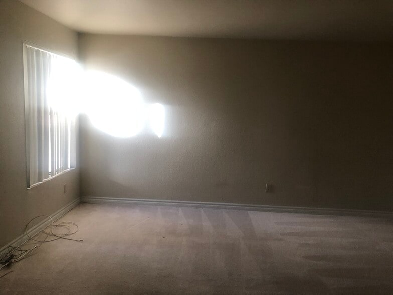 Building Photo - 2451 N Rainbow Blvd