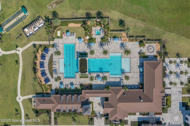 Building Photo - 2490 Treasure Cay Ln