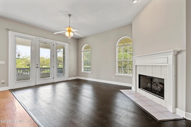 Building Photo - 7610 Sentry Oak Cir E