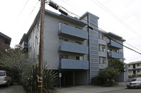 Building Photo - 630 Mariposa