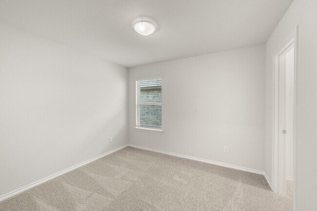 Building Photo - 2837 Hay Ln