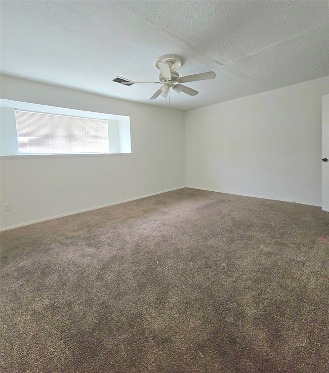 Building Photo - 7063 Chasewood Dr