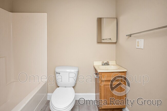 Building Photo - 312 Percy St