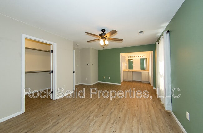 Building Photo - 9902 Cherry Wood Ln