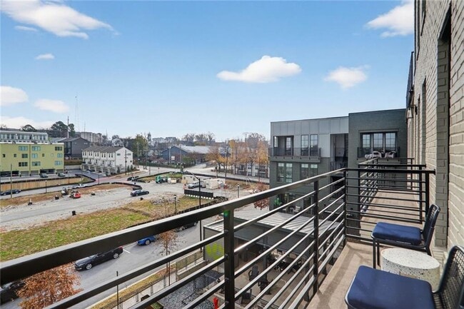 Building Photo - 1291 Longreen Ter NW