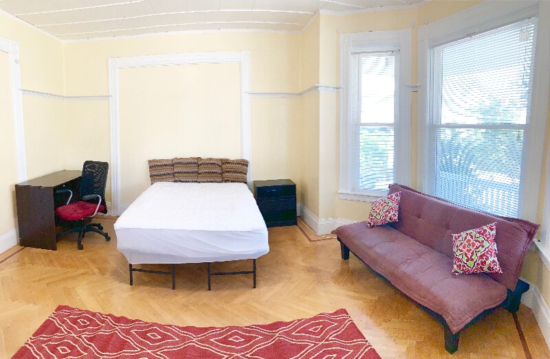 Building Photo - 205 Washington Ave