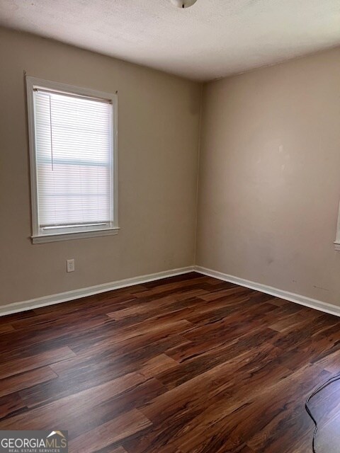 Building Photo - 1202 Tinsley Dr NW