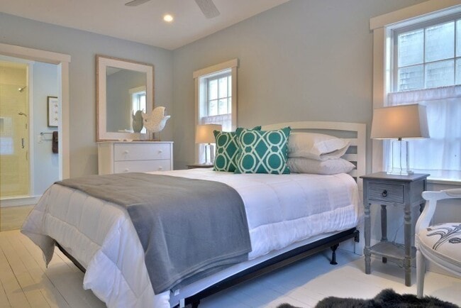 Building Photo - 5 Green Ln