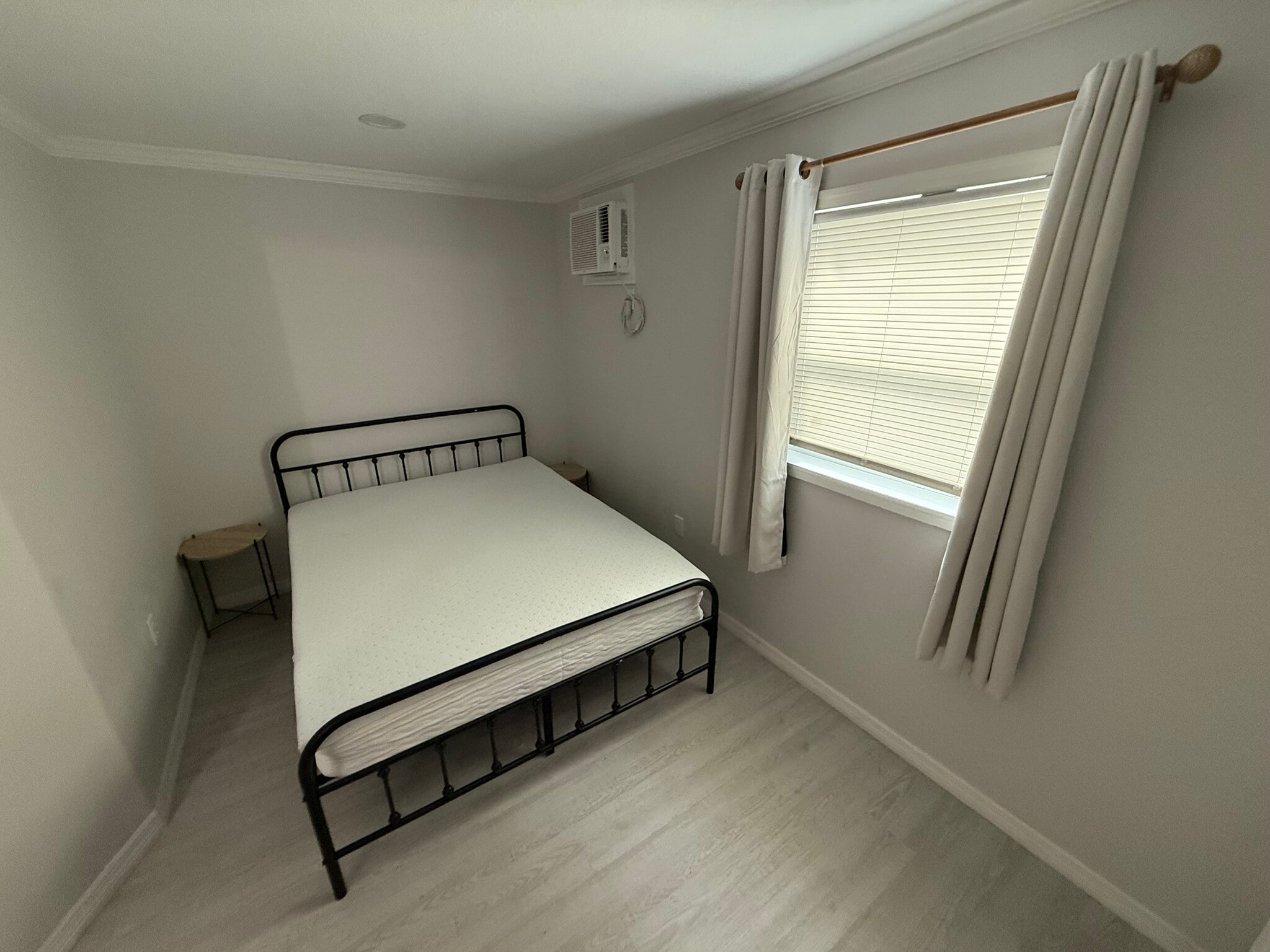 Bedroom - 324 Clearwater Ave