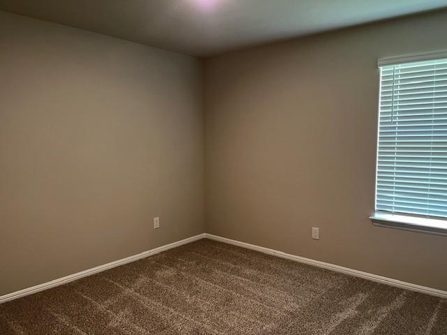 Building Photo - 333 Wildrose Cir