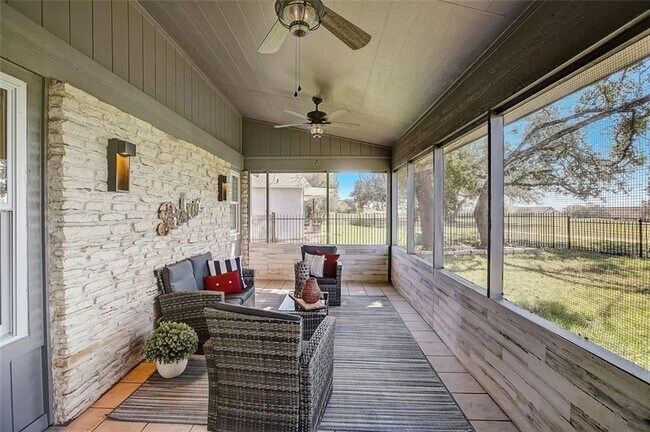 Building Photo - 20534 Highland Lake Dr