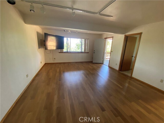 Building Photo - 19232 N Shore Ct
