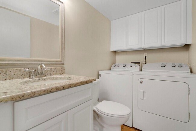 Building Photo - 5286 Willow Ct