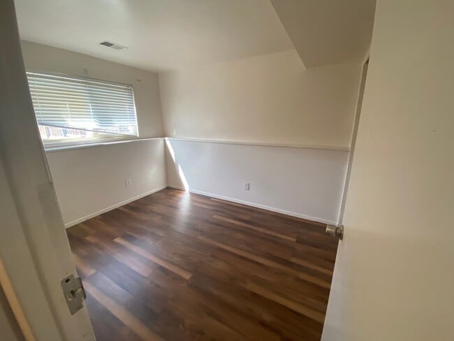 Building Photo - Nice 3 Bedroom Home in South Aurora